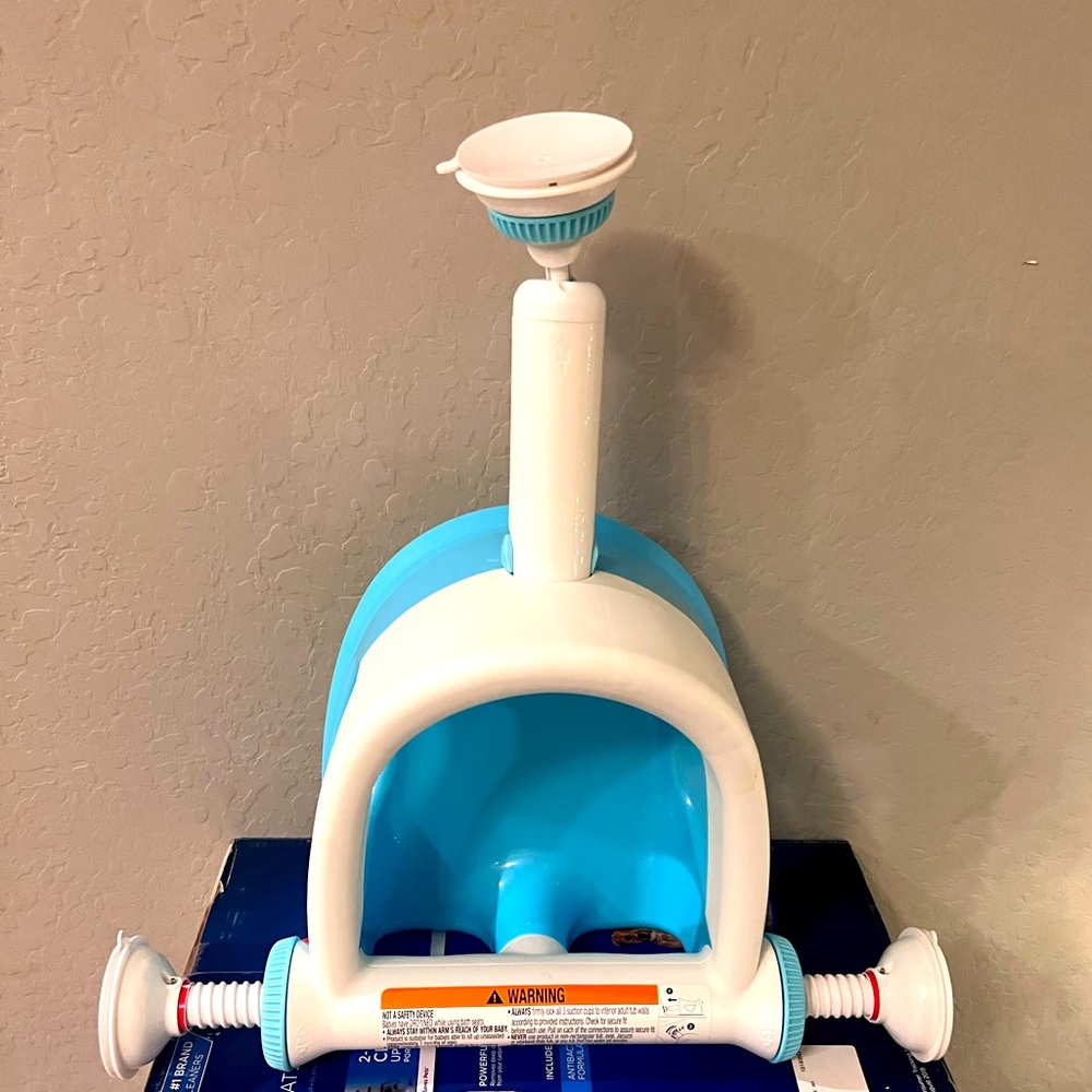 Infant bath seat **LIKE NEW**